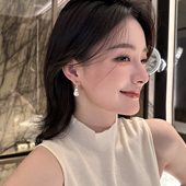 MISS HELEN白色梦屿天然大颗珍珠耳钉硅胶耳夹女无耳洞耳环耳饰