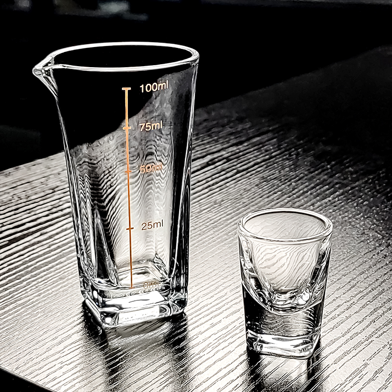 加厚方形玻璃小酒杯白酒杯分酒器