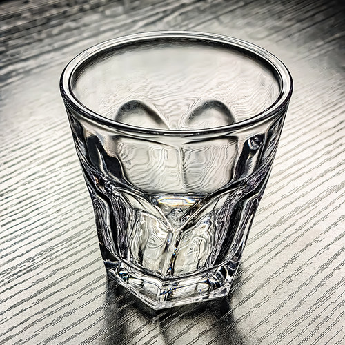 钢化玻璃杯二两酒杯三两白酒100
