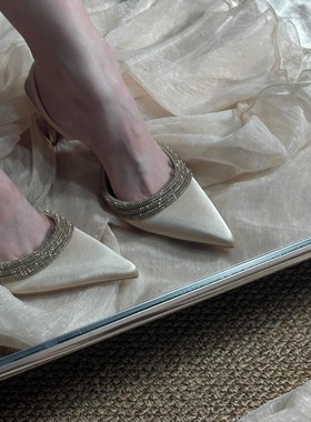 很绝~ 真的巨美！闪闪水钻气质尖头包头性感高跟凉鞋