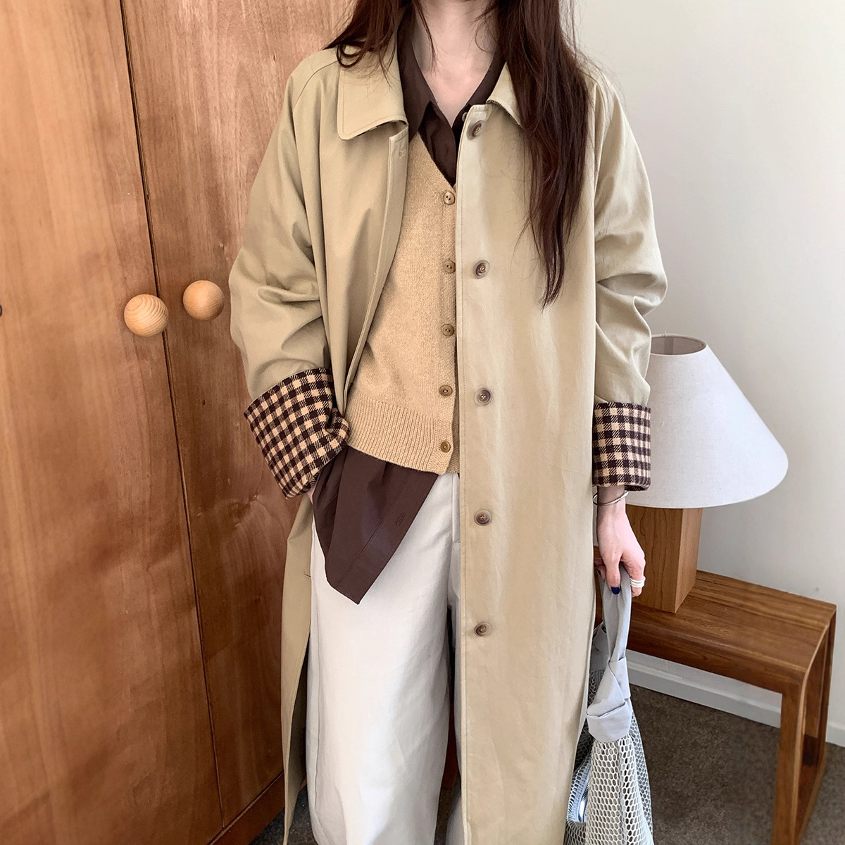 薇颂服饰秋季新款女装复古翻领风衣外套女韩版宽松百搭单排扣大衣