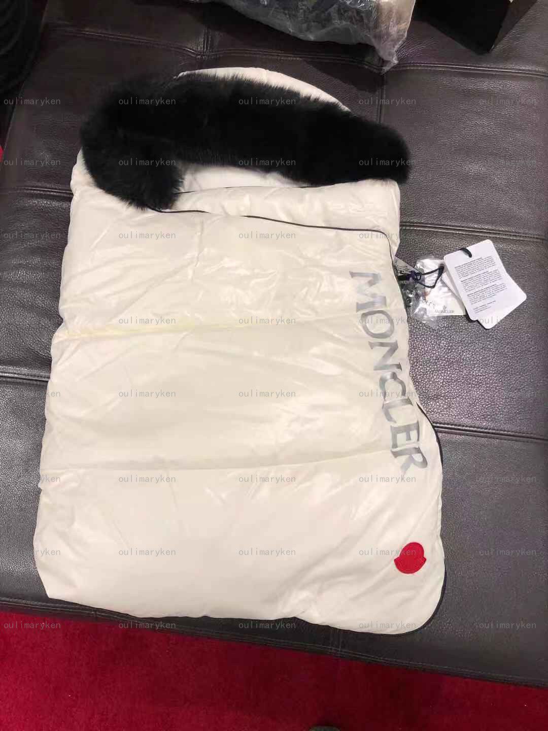 意大利奥莱 moncler 婴儿羽绒被抱被 真毛 白色 3-6-9个月