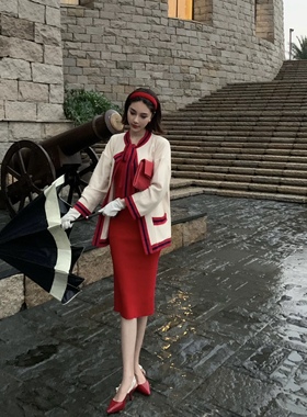 《奥斯汀小姐》法式小香 绑带羊毛开衫红色修身气质连衣裙套装