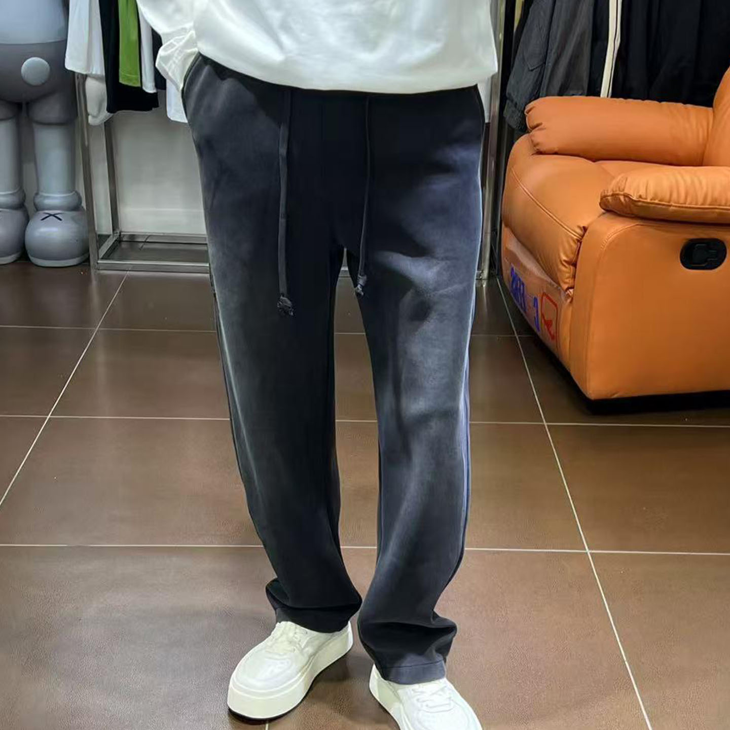 直筒卫裤秋冬新款贴布刺绣美式高街痞帅品质宽松水洗黑色休闲裤男