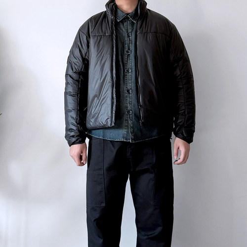 黑色哑光蓬松感加厚棉衣户外抗寒