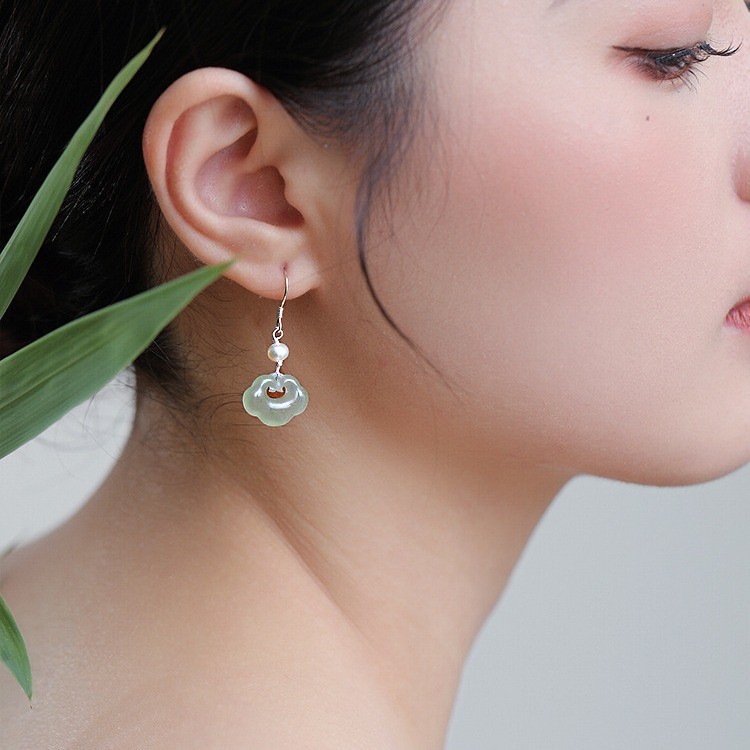 小祥云天然和田玉耳环女款新中式古风银耳针2025新款夏日限定礼物