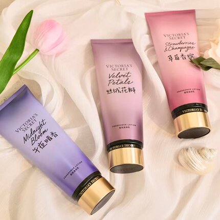 Victoria's Secret 维密 丝绒花瓣香氛身体乳春夏留香保湿润体乳