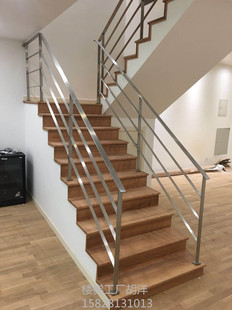铁艺新款简约不锈钢实木楼梯扶手栏杆小柱定制定做阁楼成都