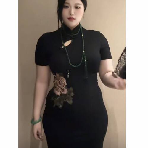 刺绣旗袍修身显瘦连衣裙包臀裙女