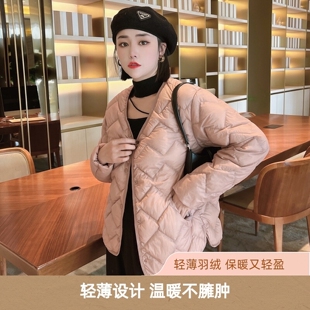 2025年新款休闲茄克轻薄羽绒服女款短款轻型无领V领内胆大码外套