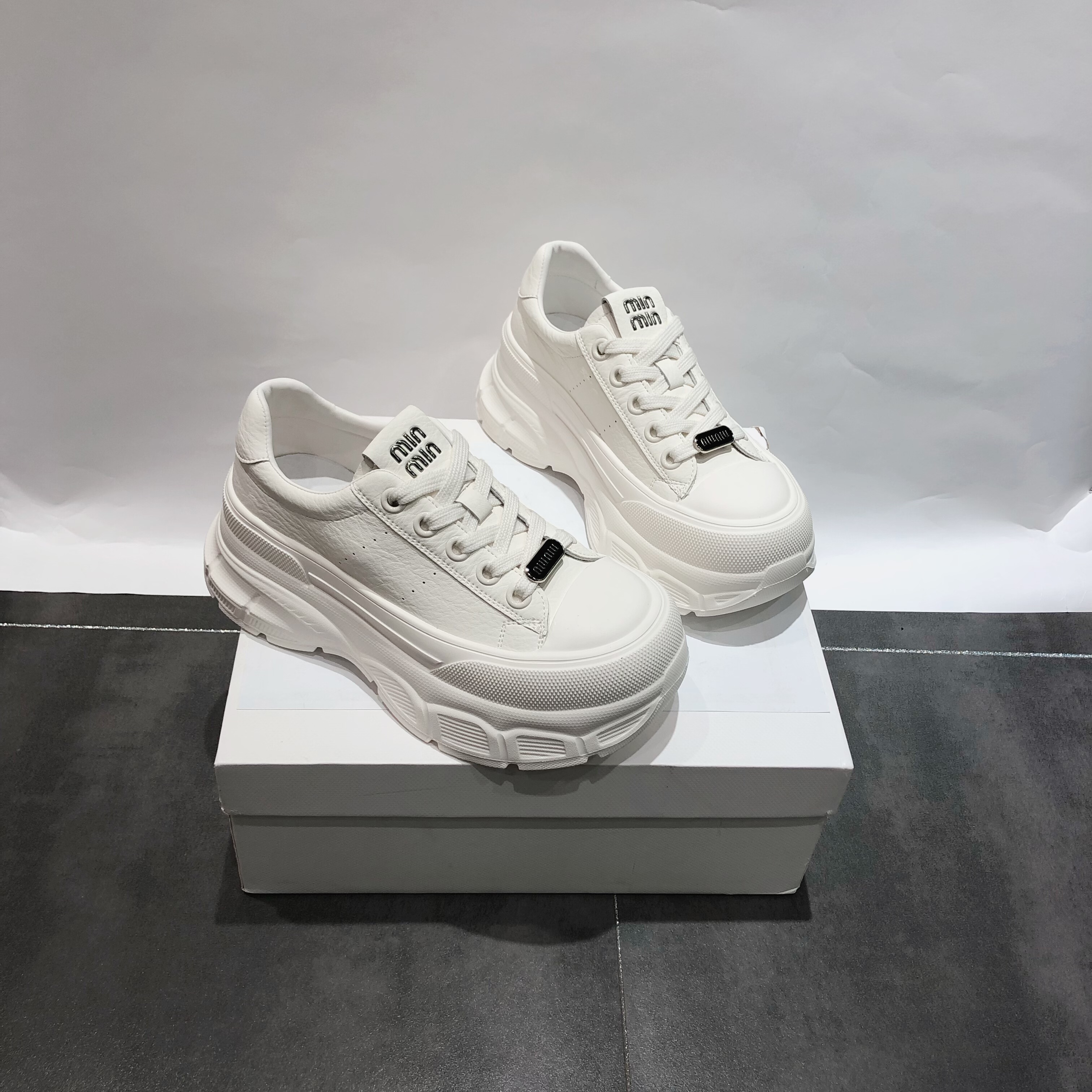 LFR真皮厚底增高小白鞋女2026春季新款百搭休闲板鞋透气运动鞋女,女鞋,休闲板鞋,淘宝优惠券,粉丝福利购,淘宝优惠卷