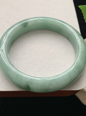 缅甸翡翠手镯A货60.7MM晴绿满色满绿飘花细润玉手镯女款珠宝