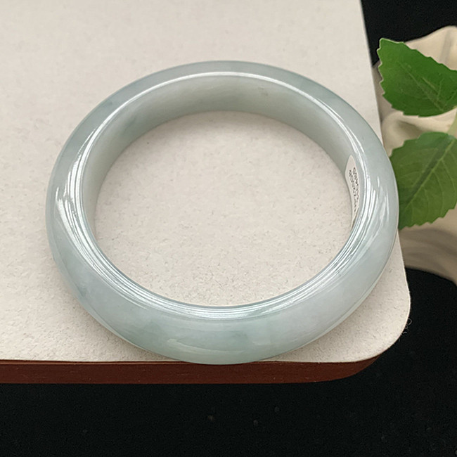 缅甸翡翠手镯A货60.6MM手镯浅细润透飘色花玉手镯女款珠宝