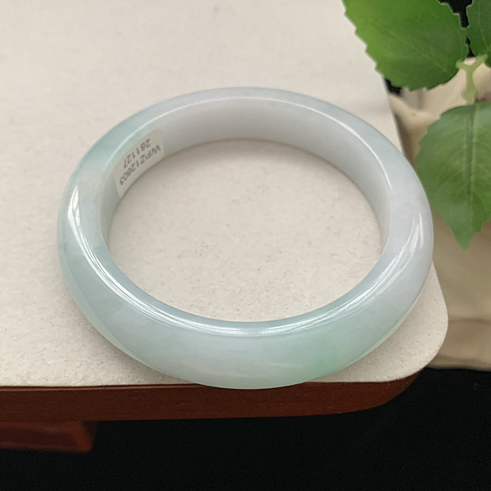 缅甸翡翠手镯A货55MM手镯淡春底飘黄翡洒金冰润玉手镯女款珠宝