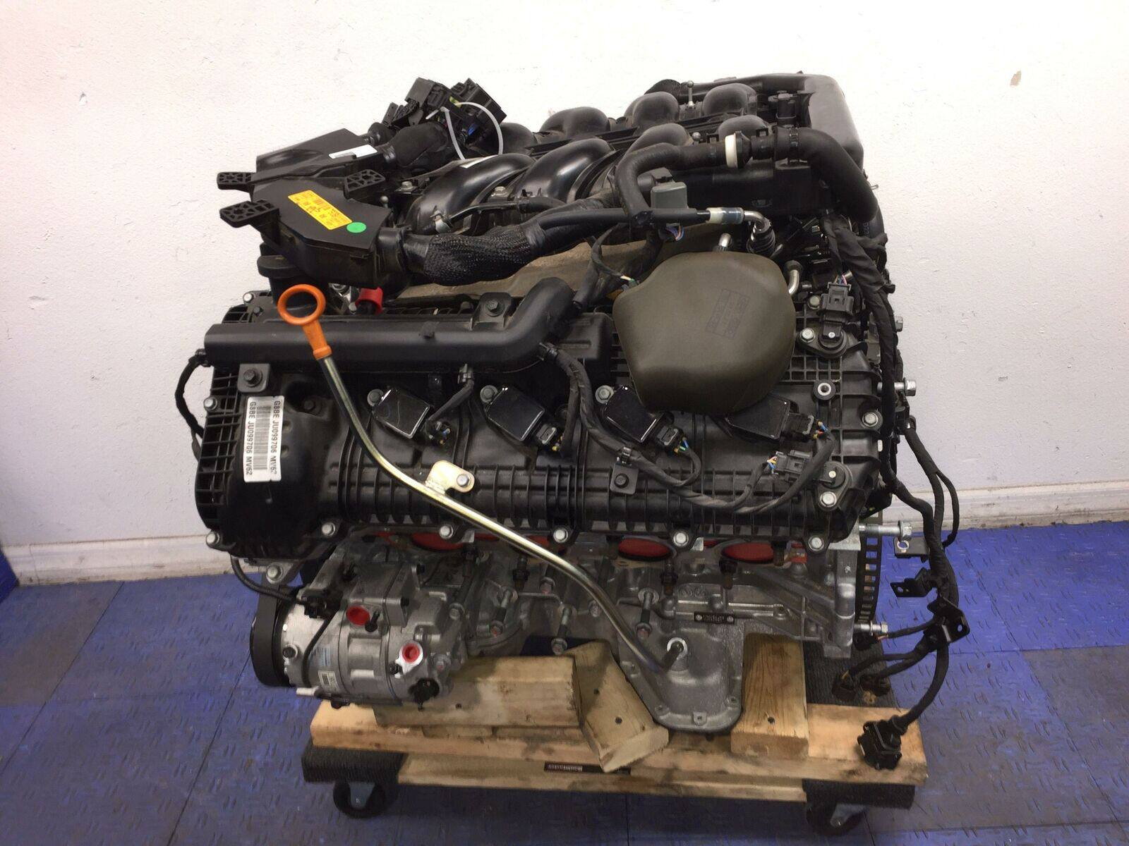 0l 发动机缸盖曲轴飞轮中缸活塞总成