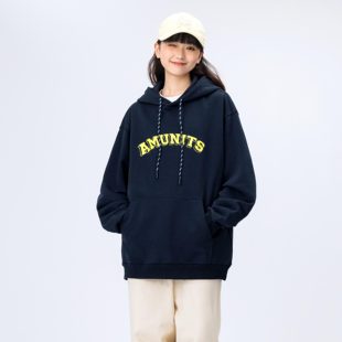 日系寬松連帽衛(wèi)衣女字母印花袋鼠兜休閑中性套頭衫 2025春季