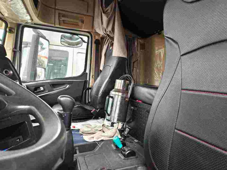 4月16日上饶市车牌号为赣EC1878集瑞联合牌重型半挂牵引车一辆网络拍卖公告