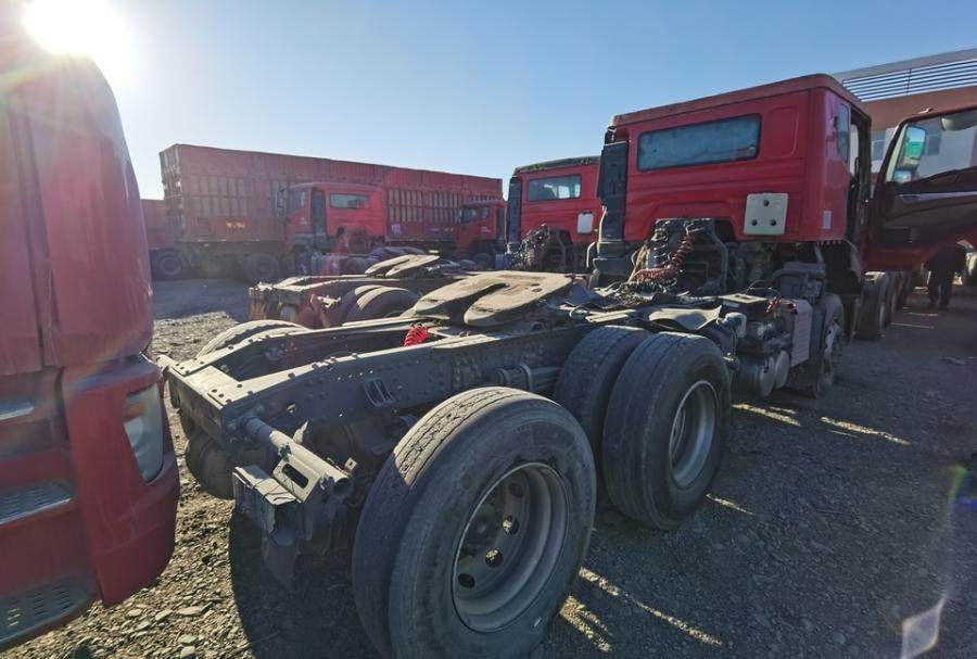 1月25日哈密车牌号为豫EG7606豪瀚牌重型半挂牵引车一辆网络拍卖公告