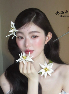 小众森系新娘立体花朵项链耳环套装婚纱轻纱晨袍旅拍草坪婚礼配饰