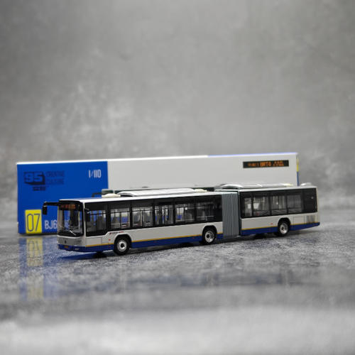 95文创1：110 北京公交福田铰接 BRT4路快速公交模型