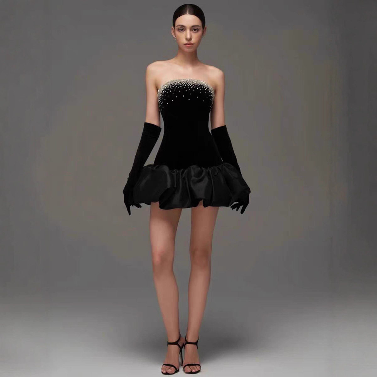 现货高级感重工钉珠丝绒短裙越南小众设计气质抹胸连衣裙50394