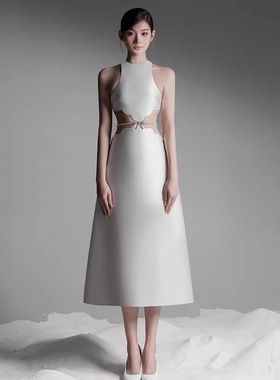 现货优雅珍珠链露腰礼服长裙新款越南小众气质宴会连衣裙