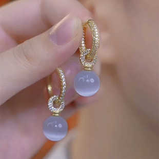 透亮猫眼石球球耳扣耳环女金色设计感网红百搭耳饰大款耳坠防过敏