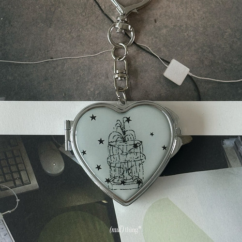 nullthing复古镜子挂件书包挂件钥匙挂饰喷泉爱心