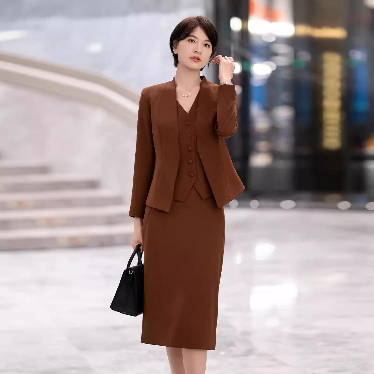 2025新款修身马甲职业女裙套装
