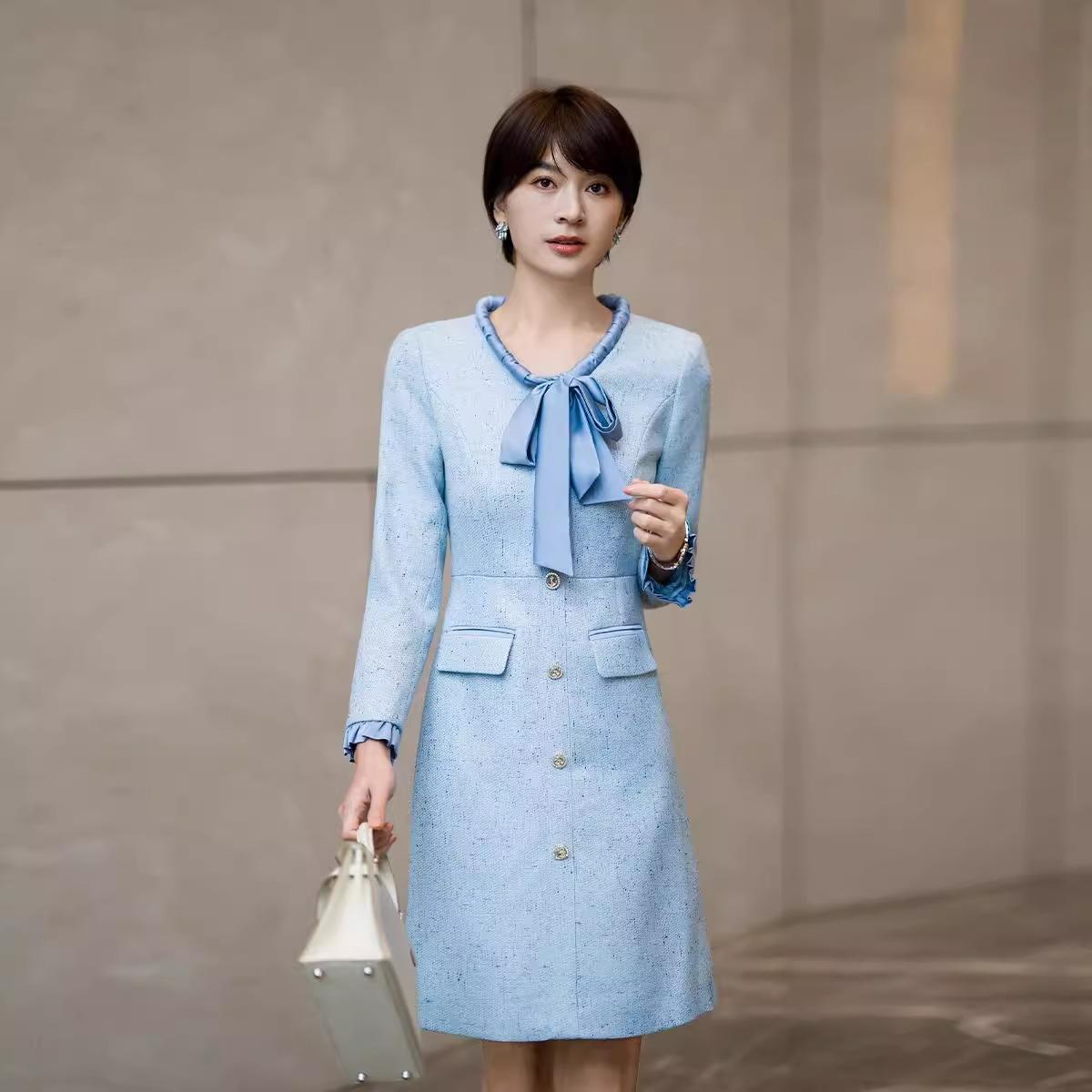 小香风连衣裙A字蝴蝶结领子