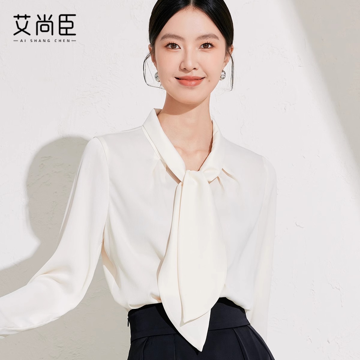 艾尚臣兔耳朵系带衬衫女2025新款