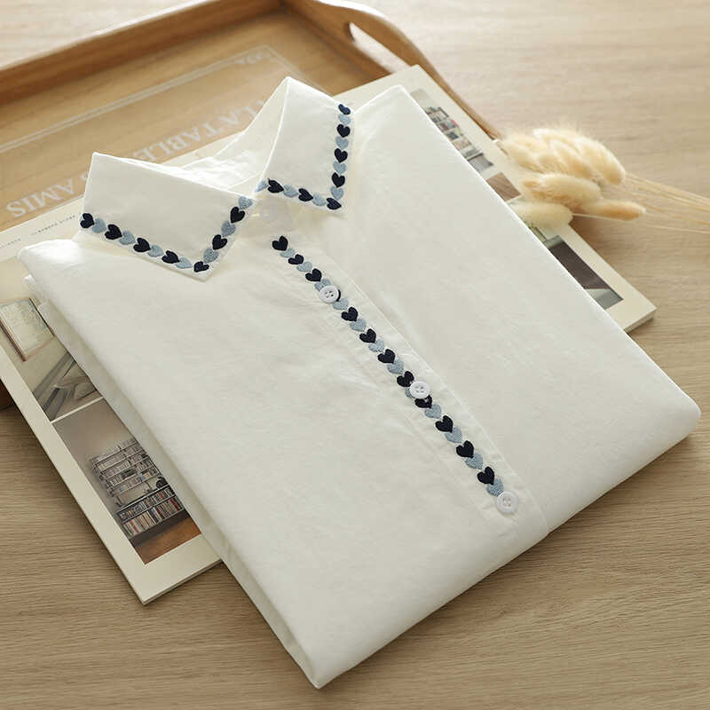 甜美长袖纯棉爱心刺绣翻领衬衣女