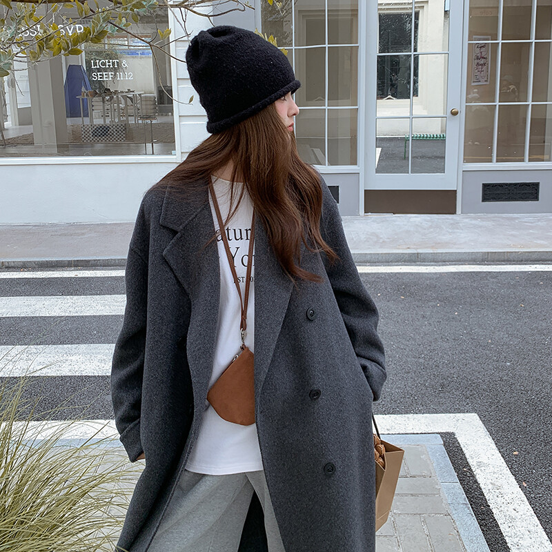 温柔慵懒风灰色羊绒大衣女中长款2025新款高级感双排扣毛呢外套