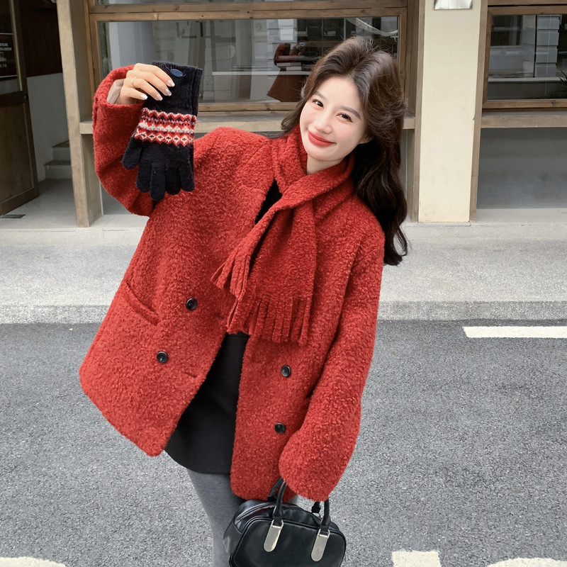 红色羊羔毛羽绒服女冬2025新款西装款双排扣保暖外套