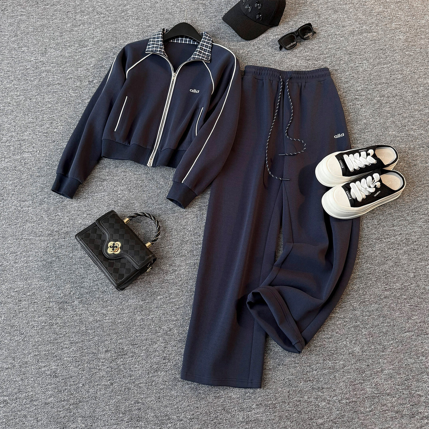 韩版休闲运动套装秋季新款女修身减龄立领开衫卫衣直筒长裤两件套