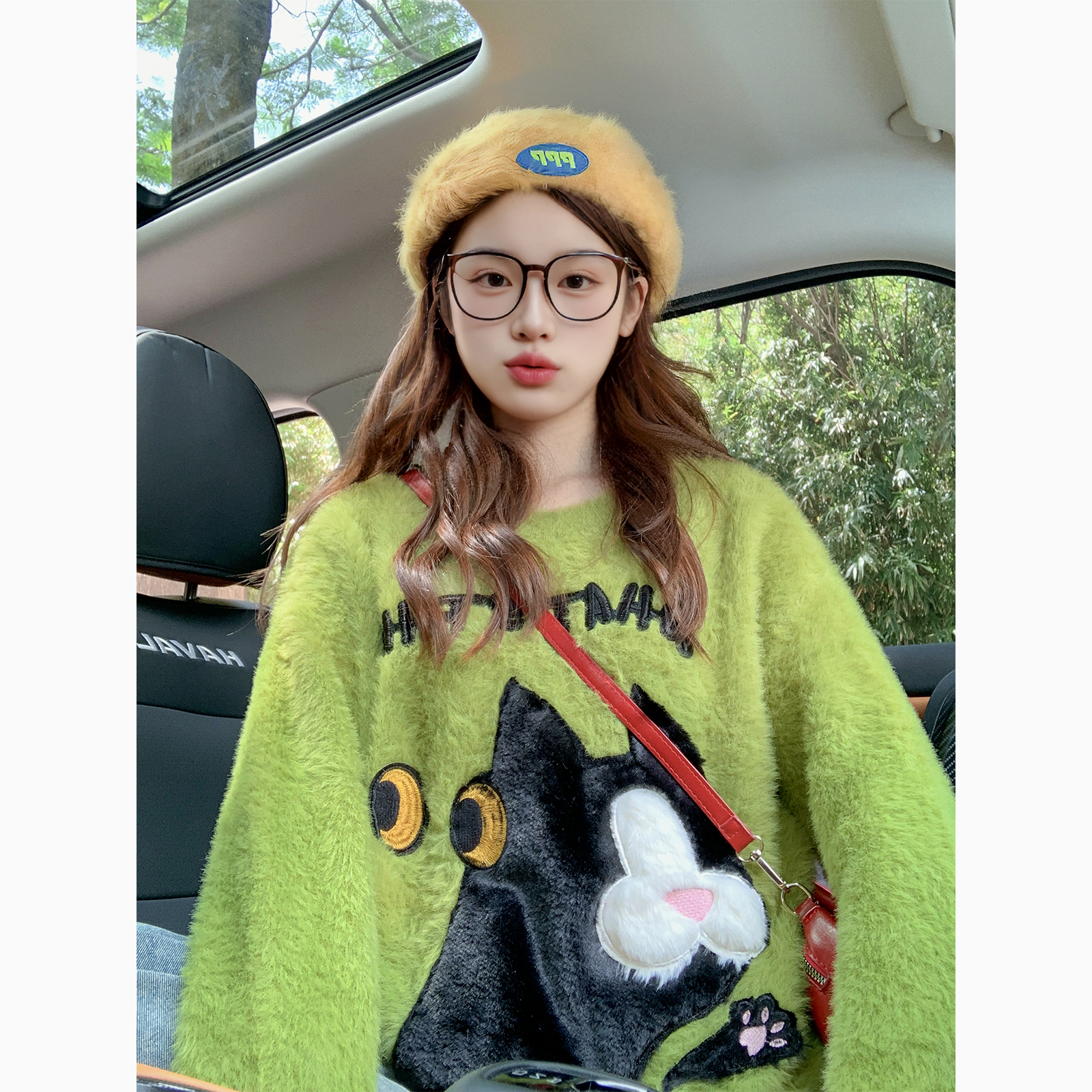 绿色卡通可爱水貂绒毛衣女早秋2025新款宽松慵懒风复古上衣针织衫