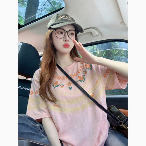 粉色民族风印花短袖T恤女夏季2026新款宽松显瘦设计感多巴胺上衣