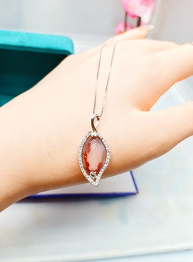 特色精美吊坠玛瑙玉髓彩色透亮马鞍马眼