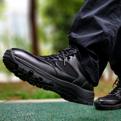 君洛克网面透气耐磨特种兵作战靴