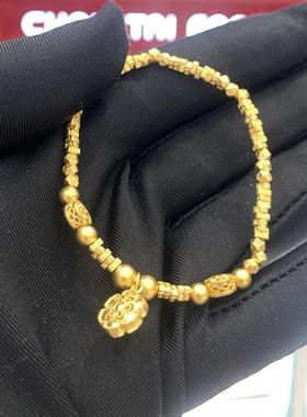 周大福宝相花黄金手链