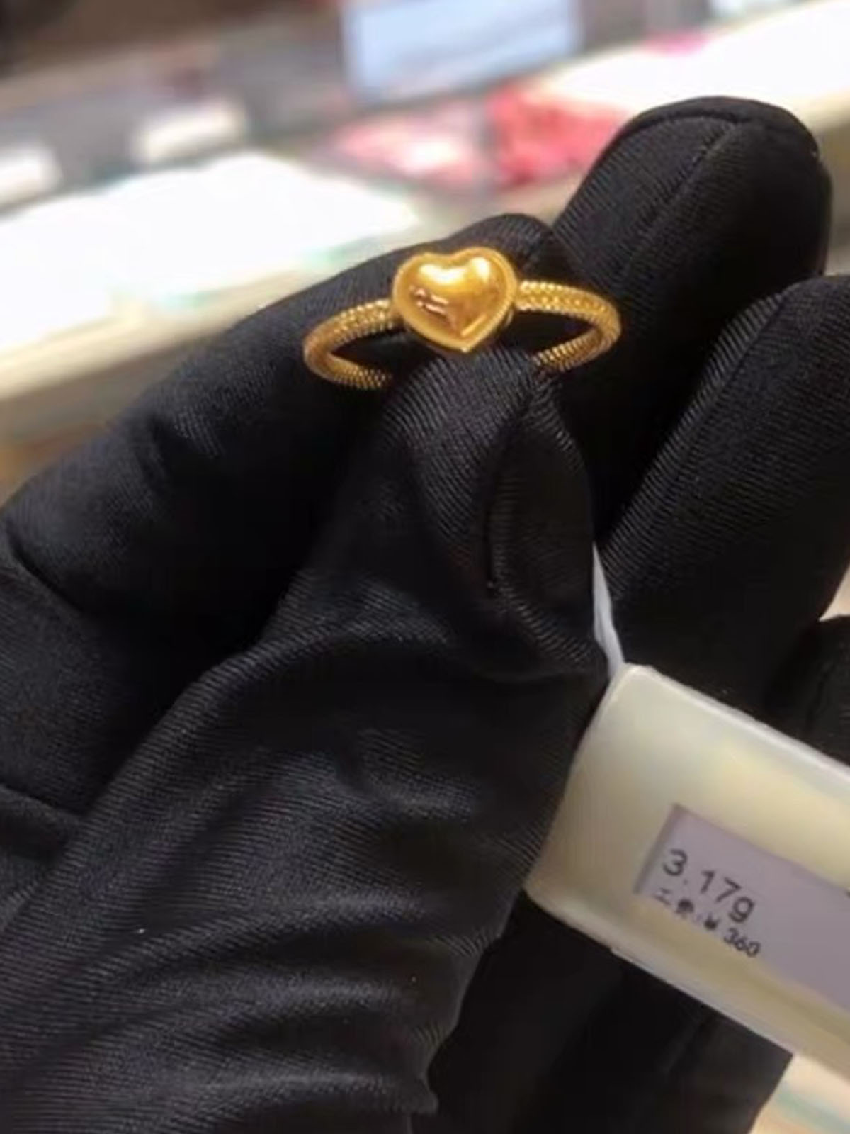 周大福小心心足金黄金爱心戒指图片