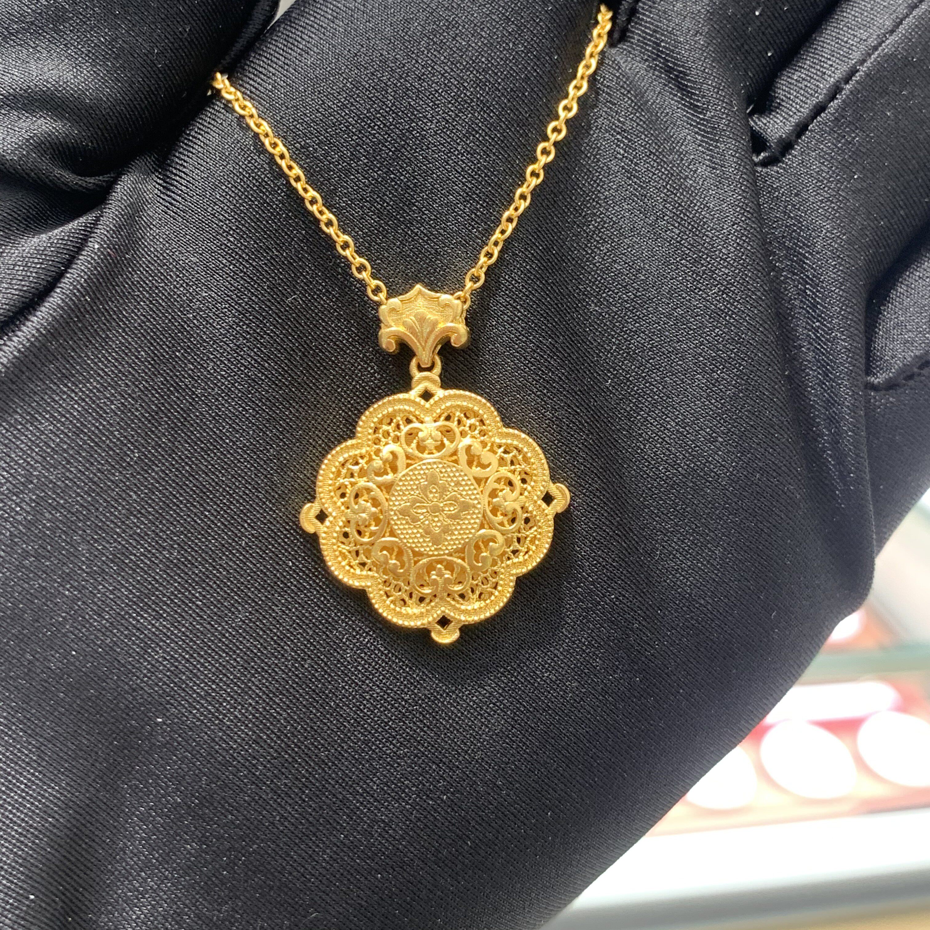 周大福代购 盛世华彩四方和美足金黄金项链女 克减80 计价f233349