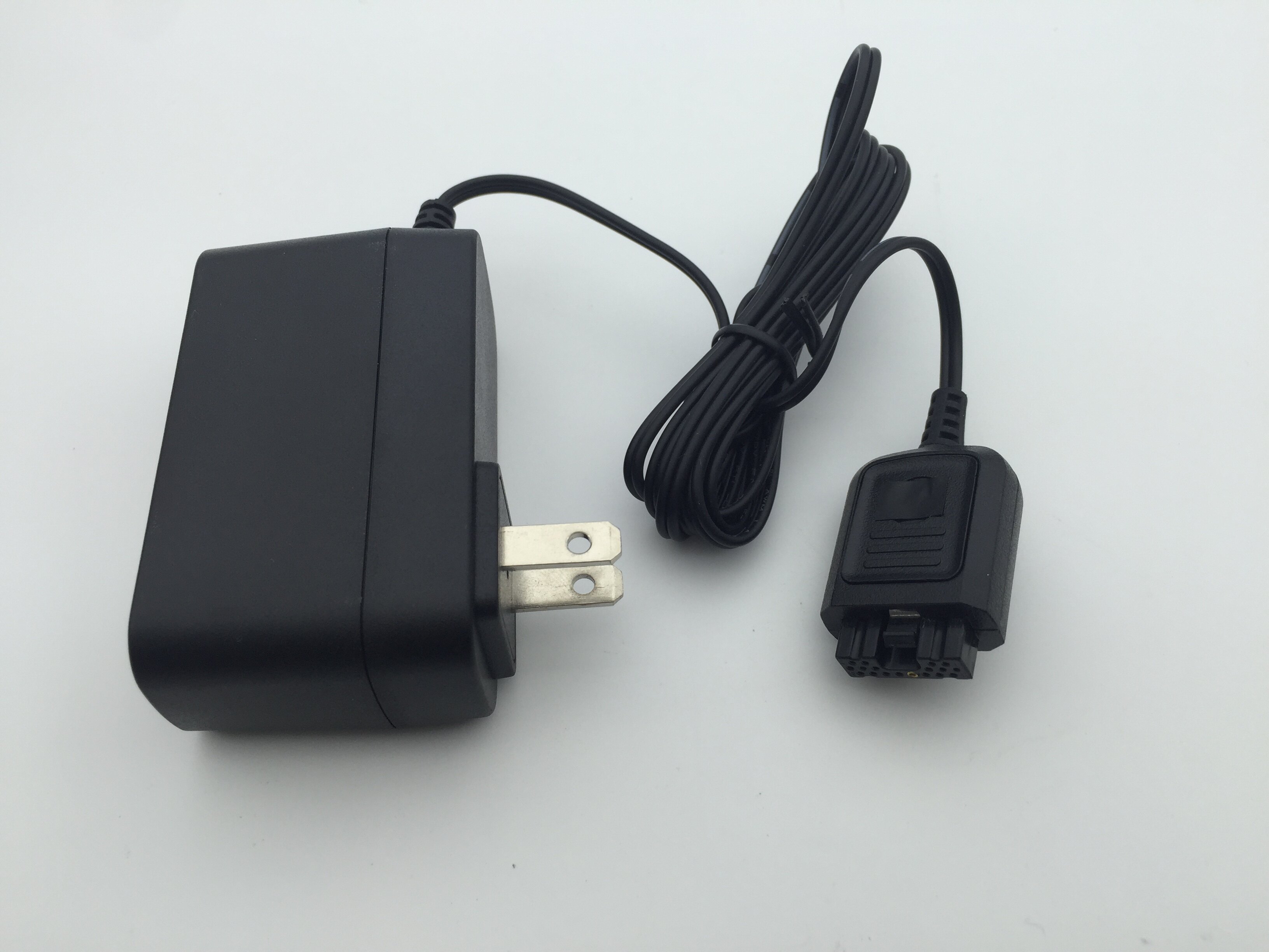 对讲机配件MTP3150 MTP3250 MTP3100 充电器 线充 墙充