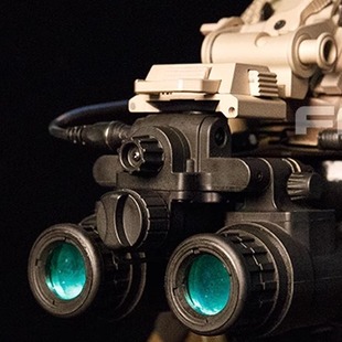 FMA 战术头盔双目双筒夜视仪 户外造型COS装扮AN/PVS31夜视模型