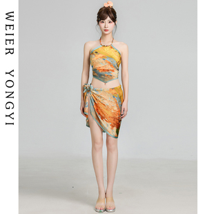 泳衣女高级感女士绝美油画印花性感分体比基尼三件套度假温泉泳装