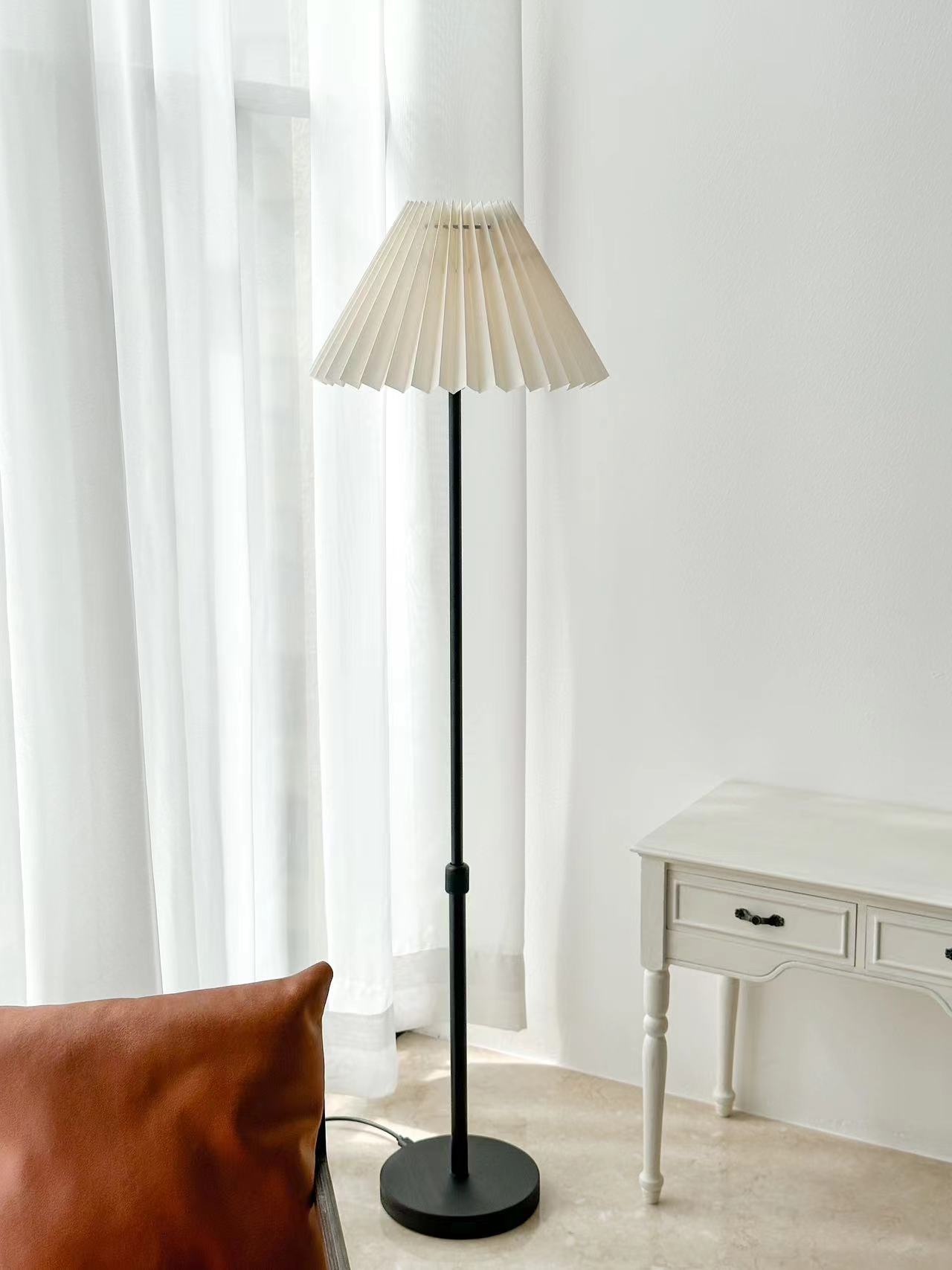 BJD75壮叔落地灯娃屋灯饰拍照道具伸缩杆type-c端口5V电压小夜灯