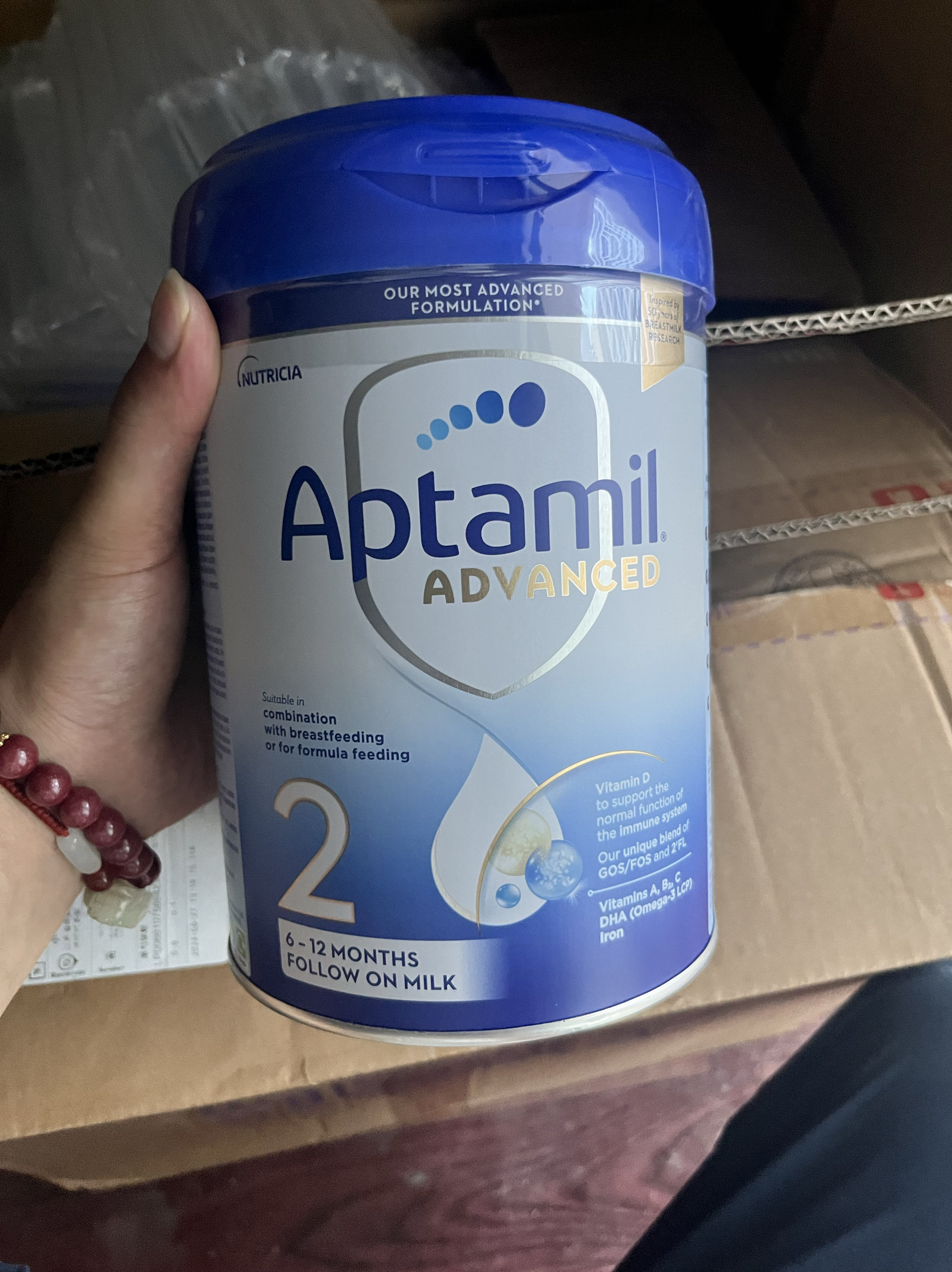 保税现货英国爱他美白金版婴幼儿配方奶粉2段6-12个月包邮包税正