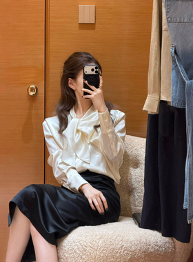 EASE-早春高品质醋酸系带设计款百搭纯色小衫(老钱气质)E26A6042