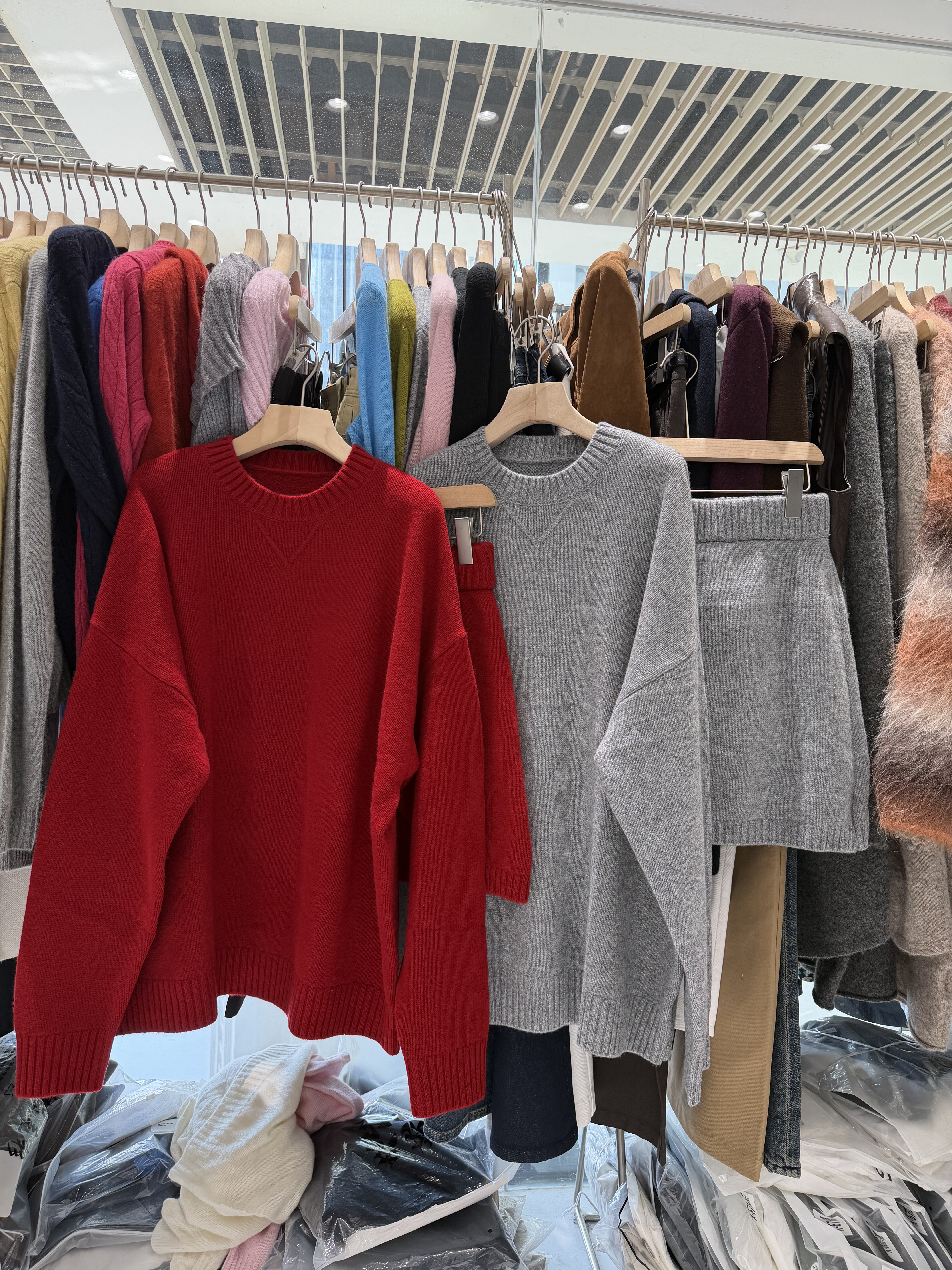 秋上新!【momoone】圆领针织慵懒风长袖保暖毛衣+半身裙休闲套装