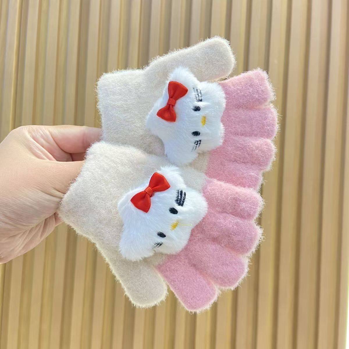 儿童小手套可爱卡通加厚男孩女童冬季保暖防风婴幼儿两岁3五指套5